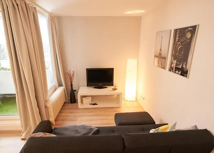 Gemuetliches Und Helles Studio Apartment Mit Balkon, Badewanne, Wlan, Parkplatz
