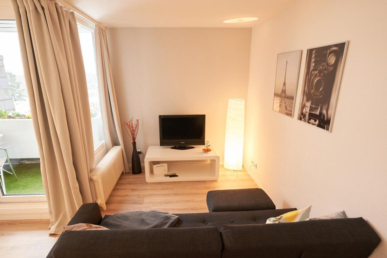 Gemuetliches Und Helles Mit Balkon, Badewanne, Wlan, Parkplatz Apartment