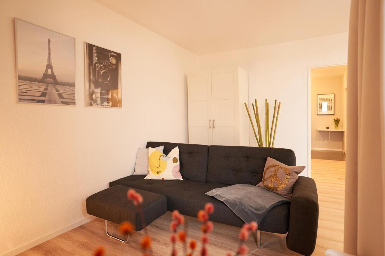 Apartment Gemuetliches Und Helles Mit Balkon, Badewanne, Wlan, Parkplatz Bremen