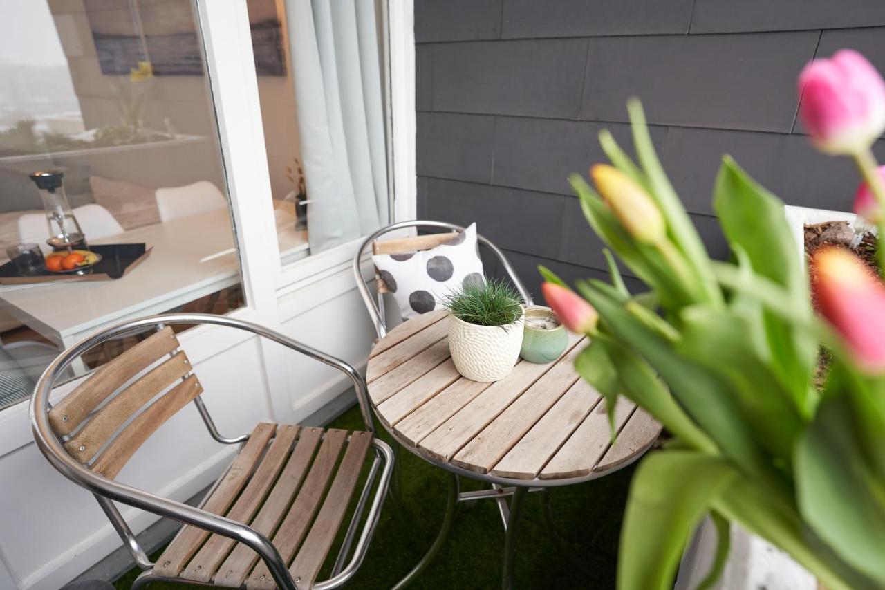Gemuetliches Und Helles Mit Balkon, Badewanne, Wlan, Parkplatz